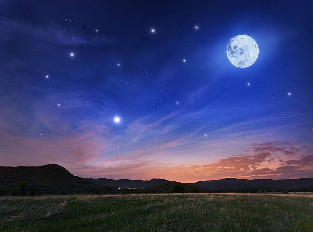 Un asteroid descoperit recent intră pe orbita Pământului