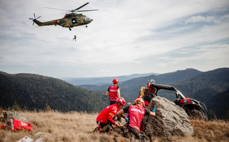 Perfecționare la înălțime! Exercițiu amplu de evacuare aeromedicală în Masivul Vlădeasa