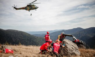 Perfecționare la înălțime! Exercițiu amplu de evacuare aeromedicală în Masivul Vlădeasa