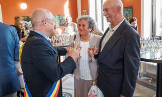 Cuplurile clujene care au sărbătorit "Nunta de Aur", premiate de Primărie. Ce le transmis Emil Boc