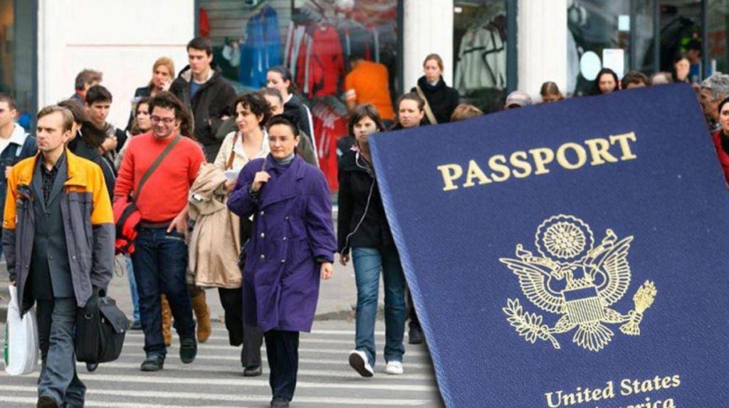 Românii vor putea călători fără viză în America cel mai probabil de anul viitor
