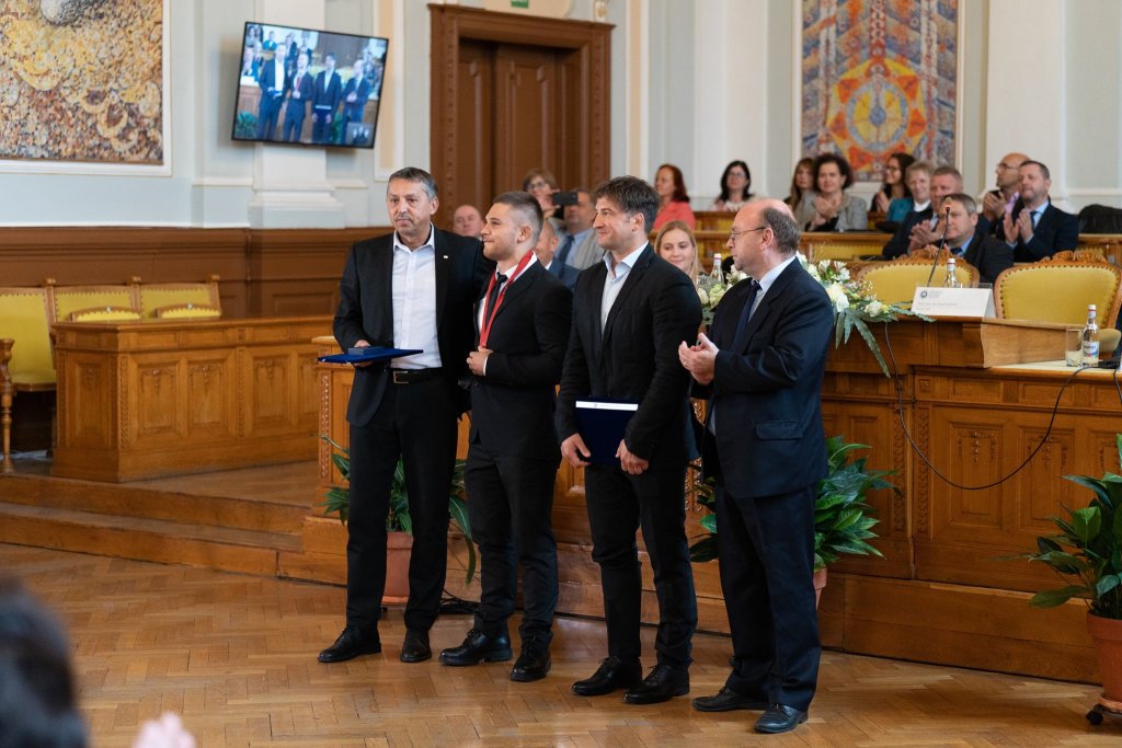 Absolventul UBB Cluj, medaliat cu aur la Jocurile Paralimpice 2024, la deschiderea anului universitar: "Dacă dorești ceva cu adevărat, poți!"