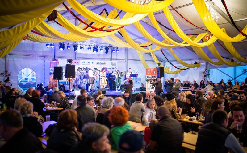 OKTOBERFEST DE CLUJ | Ce poți face vineri, 4 octombrie, la Herbstfest, Festivalul de Toamnă al Economiei Germane