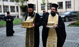 Moaștele Sfântului Apostol Toma sunt la Cluj-Napoca. Sute de credincioși trec să le vadă și să se închine la ele