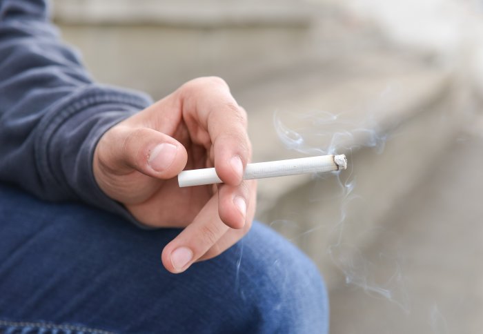 Medicii oncologi italieni solicită creșterea prețului țigărilor cu 5 euro pe pachet