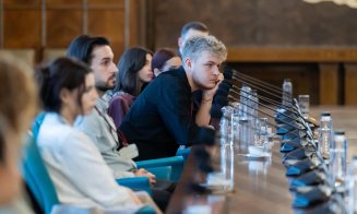 Mircea Abrudean, gazdă la Guvern pentru studenții UBB Cluj: „Sper că această discuție le-a oferit o perspectivă nouă asupra modului în care funcționea