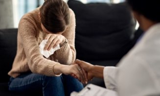 Ședinţe de psihoterapie gratuite pentru părinții cărora le-au murit copiii: ”Cine trece printr-o asemenea traumă are nevoie de sprijin specializat”
