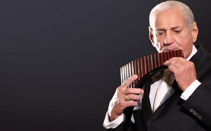 Maestrul GHEORGHE ZAMFIR, pe scena Operei Naționale Române Cluj-Napoca, de Ziua Națiunilor Unite