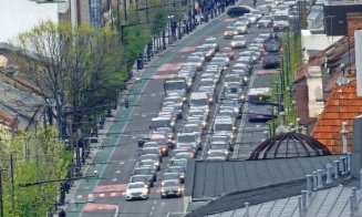 Traficul și parcările, principalele nemulțumiri ale clujenilor într-un sondaj recent