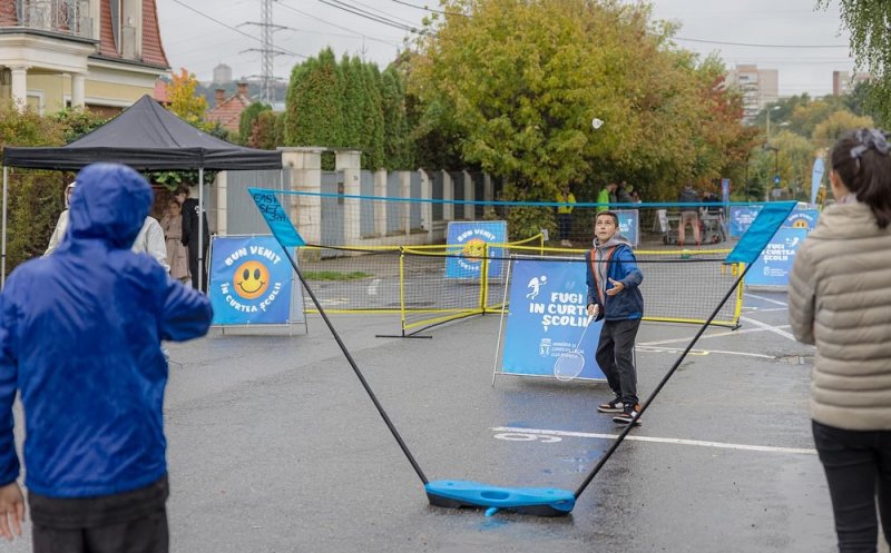 "Străzi deschise" și "Fugi în curtea școlii", reluate în Cluj-Napoca: Străzi transformate în terenuri de sport și locuri de joacă