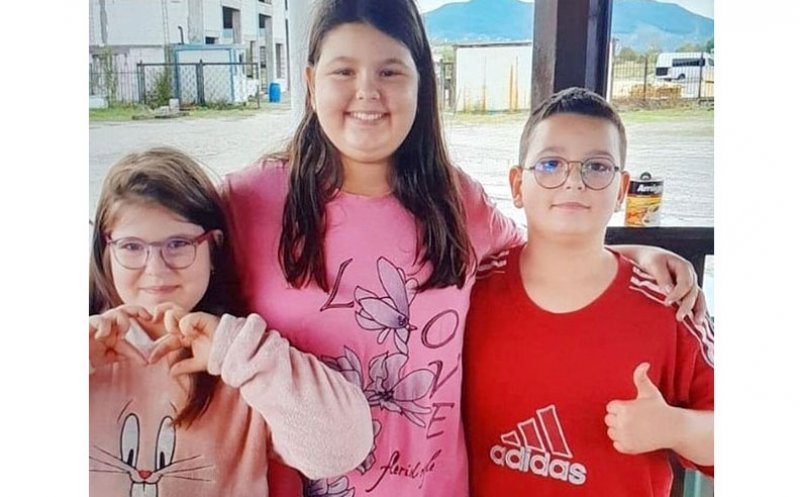 Cei 3 copii ai unui om de afaceri din Cluj, dați în urmărire naţională