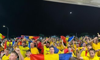 Felicitări Căpităne! Caracter nobil! / Selfie la 2 noaptea cu Zidul Galben!