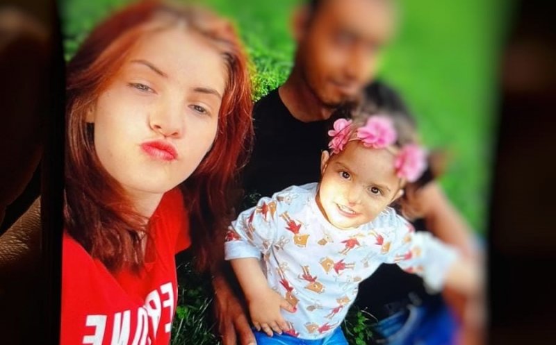 Le-ați văzut? Tânără de 20 de ani din Cluj-Napoca, dispărută împreună cu fiica ei