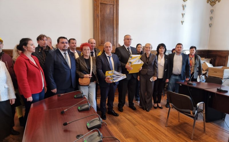 AUR Cluj a intrat în cursa electorală pentru alegerile parlamentere cu ambiții mari: „Vrem trei mandate de deputați și unul de senator”
