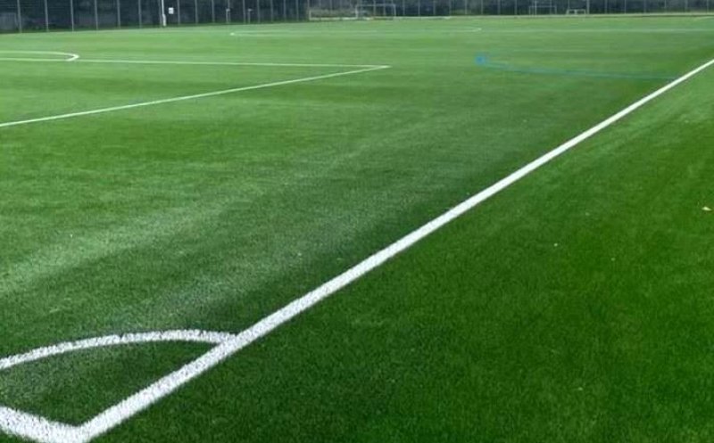 Undă verde pentru un nou teren de sport într-o școală din Cluj-Napoca. Va costa aproape 1 milion de lei