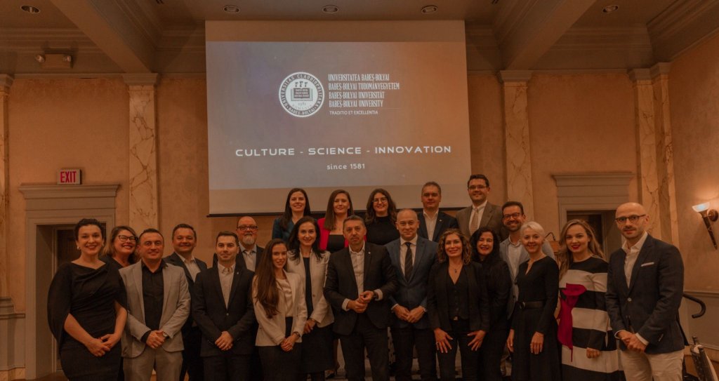 Rectorul Universității Babeș-Bolyai Cluj dorește o rețea a foștilor studenți UBB în SUA. Daniel David: „Am discutat despre modalitate de constituire a unei rețele de alumni, pe modelul american”