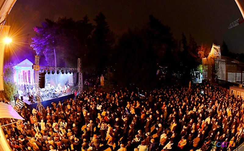 Tradiția concertului de Luminație din Cimitirul Central Cluj-Napoca continuă! Peste 50 de artiști vor urca pe scenă anul acesta