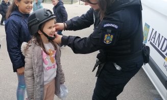Copii din Cluj, instruiţi cum să sesizeze faptele antisociale și cum să ceară ajutor la nevoie