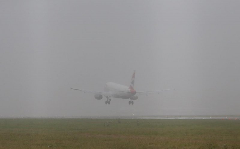 Probleme din cauza ceții pe Aeroportul Internațional Cluj. Zboruri anulate și întârziate