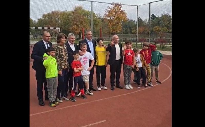 Liderul PNL, Nicolae Ciucă, în plimbare pe malurile Someșului din Cluj-Napoca
