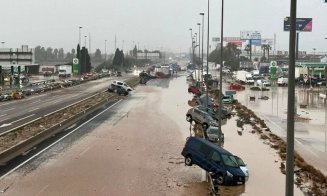 Şapte români din cei 16 declaraţi dispăruţi după inundaţiile din Spania sunt în siguranţă