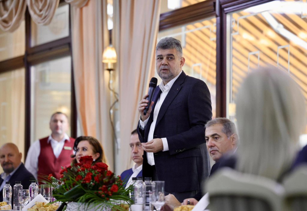 Marcel Ciolacu, măsuri pentru stoparea declinului demografic: Investim în politici care să sprijine familiile și să încurajeze creșterea natalității (P)