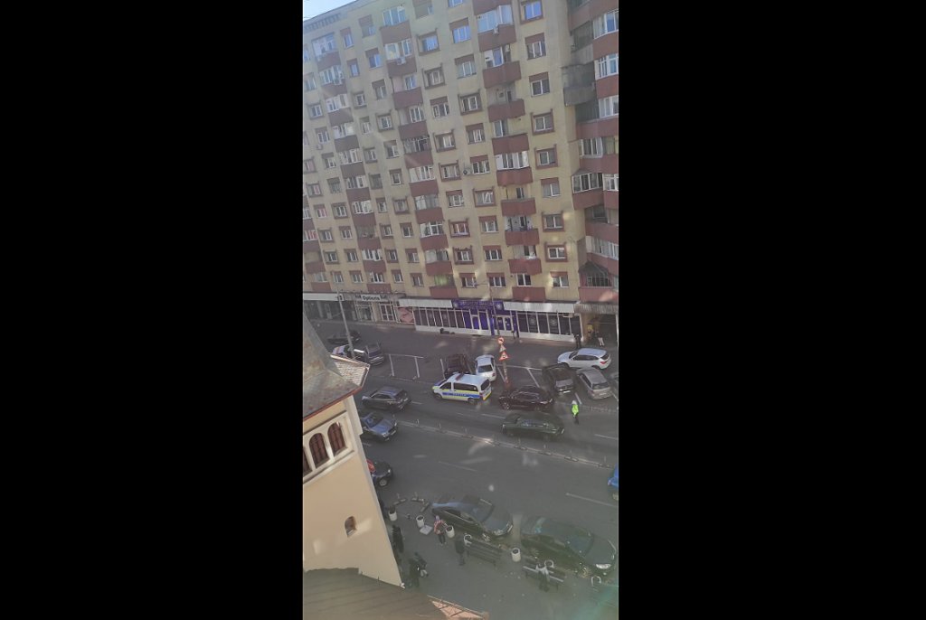 "Valiză suspectă (cică bombă) în ea" / A fost agitaţie pe strada Fabricii din Cluj-Napoca