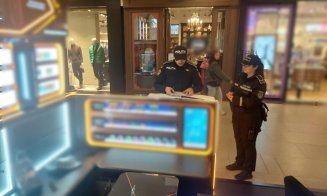 Chiul în loc de cursuri: Zeci de elevi clujeni, prinși de poliție în cafenele și mall-uri în timpul orelor