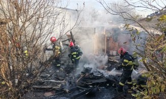 Incendiu în Cluj-Napoca: O baracă a luat FOC