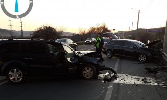 Accident GRAV pe Cluj - Gherla. Trei victime, dintre care una încarcerată/ Un echipaj SMURD și o ambulanță, la fața locului