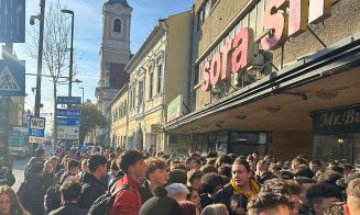 Reacţii post "şaorma GRATIS" în centrul Clujului: "Asta e nebunie...", "Foame mare la Cluj!"