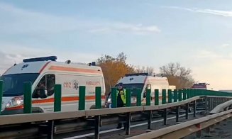 ACCIDENT în lanţ cu 12 maşini pe Autostrada Transilvania / Victimă cu traumatism cranio-cerebral şi 26 persoane asistate medical