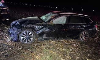 ACCIDENT în județul Cluj: Și-a făcut mașina praf / De pe arătură, la spital