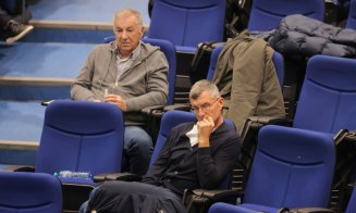 Ioan Ovidiu Sabău, cursant la Şcoala de Antrenori, alături de elita fotbalului românesc cu Licență Pro UEFA
