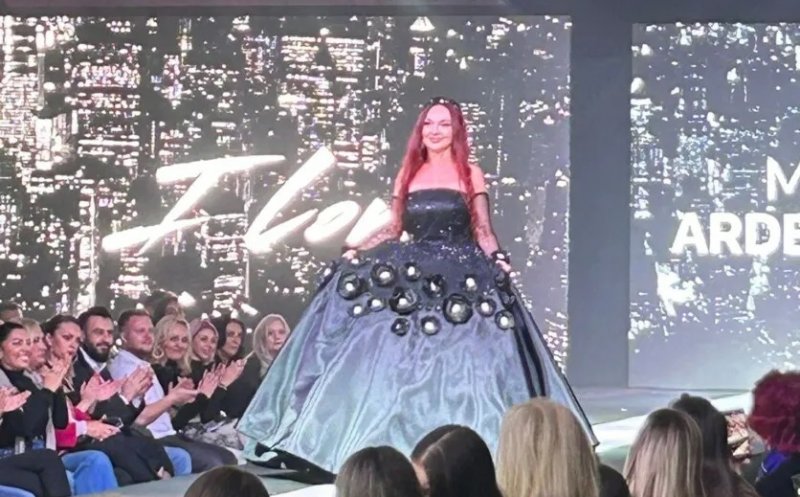 Oana, soția primarului Emil Boc, pe podiumul City Fashion Week