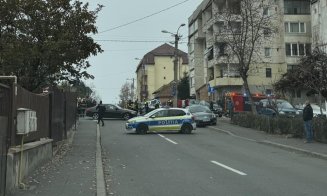 Accident grav pe o stradă din Cluj: Pompierii ISU au intervenit. Trafic blocat