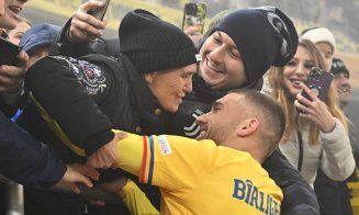 Bîrligea, în braţele bunicii. Sărbătorind cu lacrimi primul GOL la Naţională