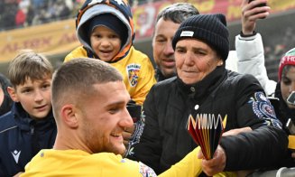 Bîrligea, în braţele bunicii. Sărbătorind cu lacrimi primul GOL la Naţională
