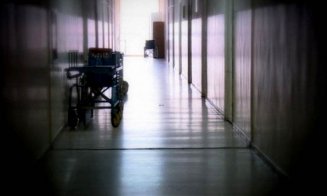După MOARTEA unui adolescent de 16 ani în spital, internat cu peritonită, autoritățile au adus noi modificări la Legea sănătății