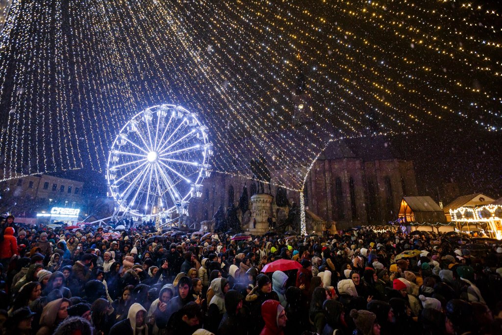 A început Târgul de Crăciun de la Cluj-Napoca. Programul zilei de sâmbătă