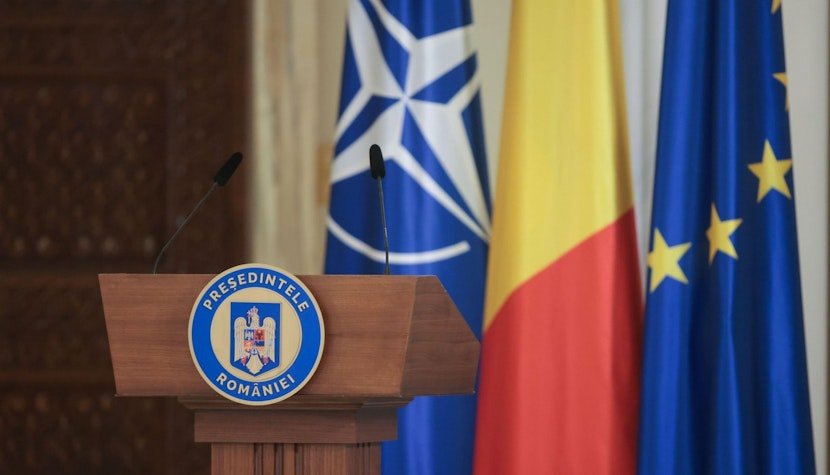 Alegeri prezidențiale 2024. Ce atribuţii are Preşedintele României