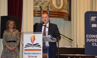 Elevii și profesorii merituoși ai Clujului, recompensați de Consiliul Județean: "Cea mai bună investiție pe care o pot face părinții este cea în 