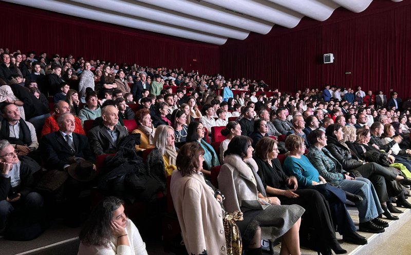 Elevii din Dej cu rezultate deosebite la examene și olimpiade au fost premiați la Gala Excelenței