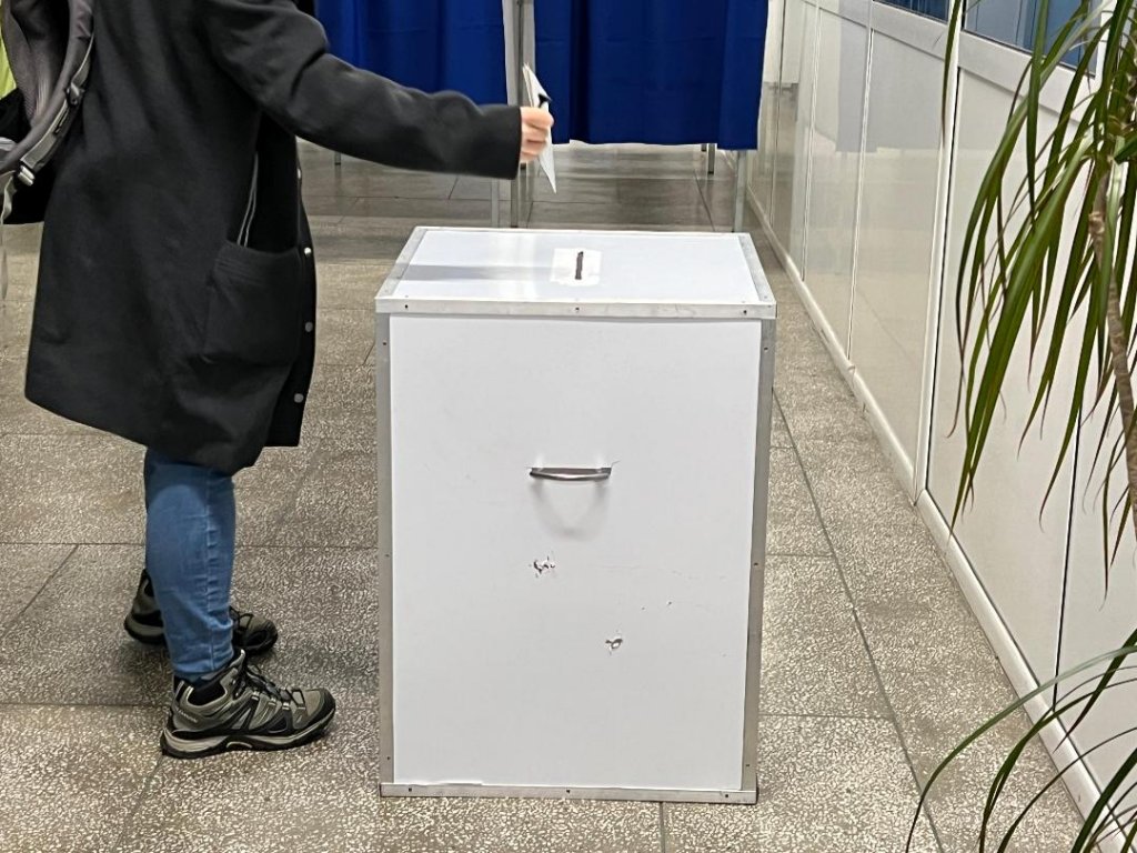 Augustin Zegrean, întrebat dacă este posibil scenariul anulării primului tur al alegerilor, după decizia CCR: „Mă tem că acolo or să meargă, dacă le tot încurcă aşa”
