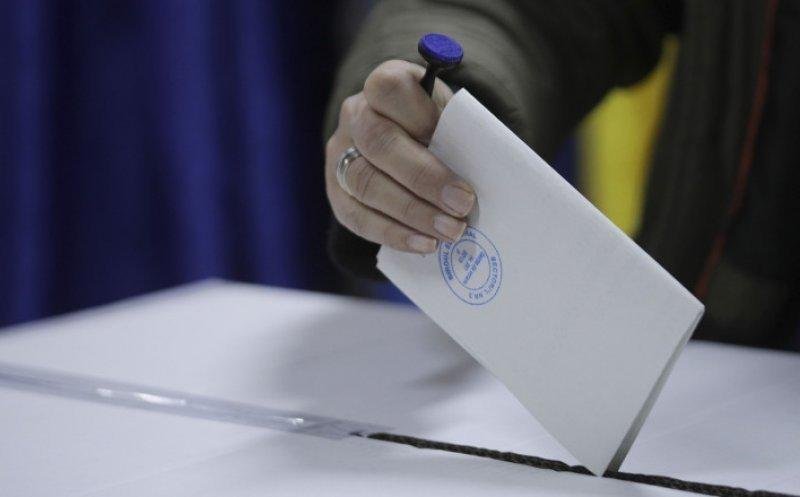 Cum merge renumărarea buletinelor de vot, la Cluj / Procesul s-ar putea încheia sâmbătă