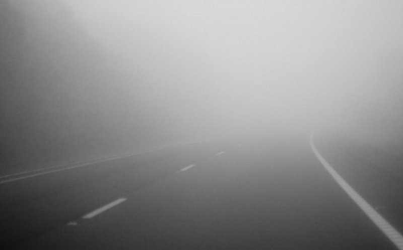 Cod galben de ceață densă în județul Cluj. Vizibilitatea va scădea și la sub 50 de metri