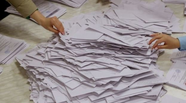 BEC ar putea anunţa duminică, la ora 22:00, rezultatul renumărării voturilor din primul tur al prezidențialelor