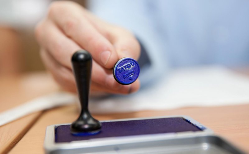 Nereguli semnalate în două secții de votare din Cluj: Buletinele de vot, ștampilate înainte de ziua alegerilor