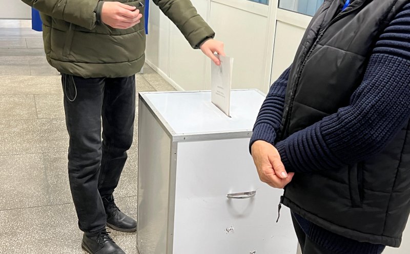ALEGERI PARLAMENTARE 2024: Prezența la vot a trecut de 35% la ora 16.00. Aproape 6.8 mil. de români s-au prezentat la urne