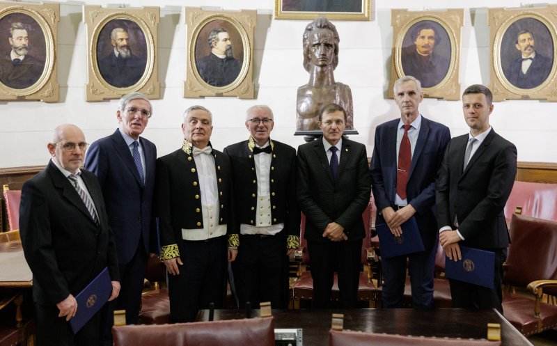 Două dintre cele trei premii acordate de Academia Română la secțiunea Științe Tehnice pe anul 2022 revin Universității Tehnice din Cluj-Napoca